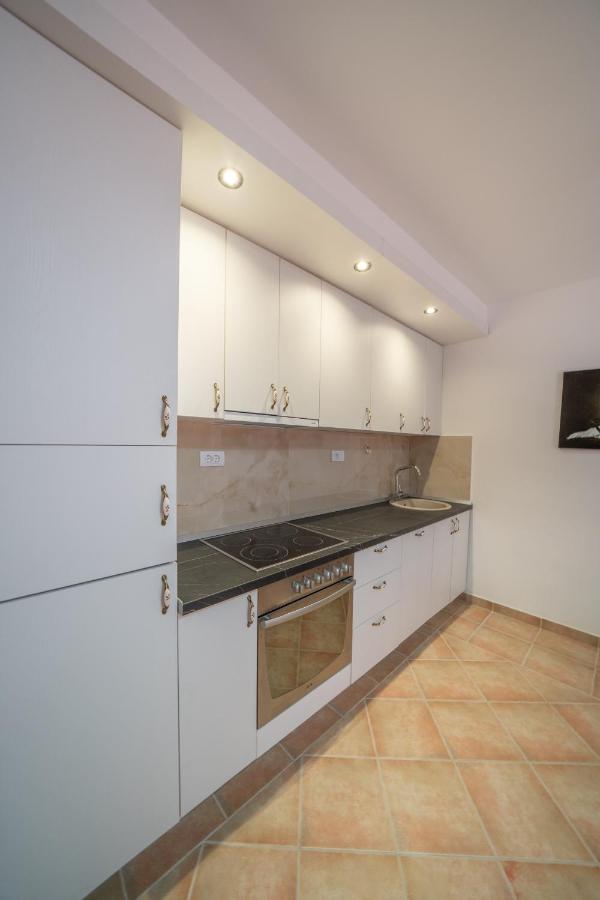 Villa Amfora Lipci Экстерьер фото